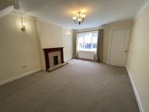 Lounge- click for photo gallery
